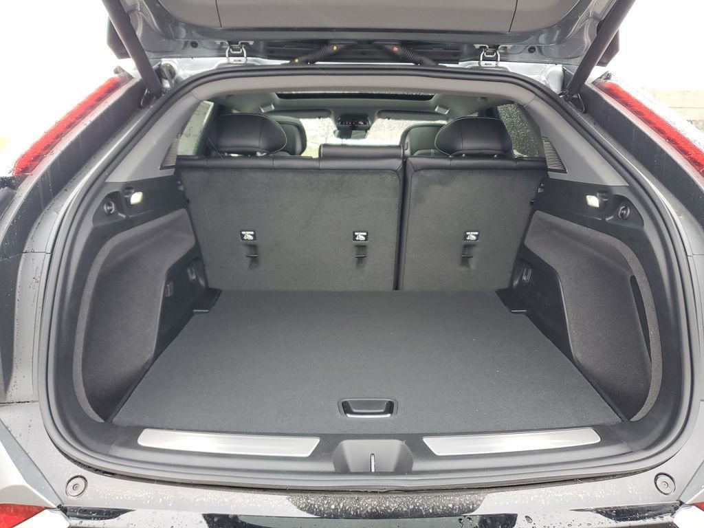 New 2026 Cadillac Optiq Luxury 1 image 29