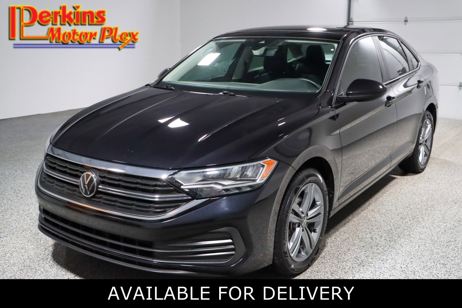 Used 2024 Volkswagen Jetta SE image 1