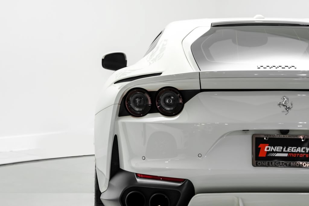 Used 2019 Ferrari 812 Superfast RWD image 52