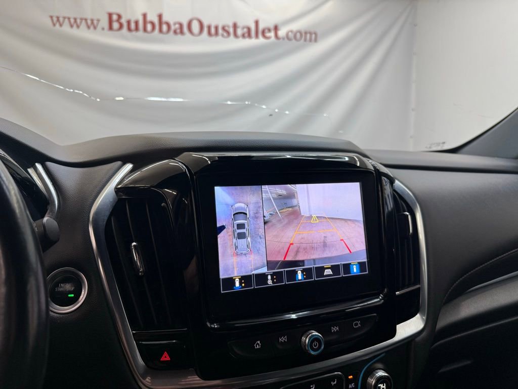 Used 2022 Chevrolet Traverse RS image 14