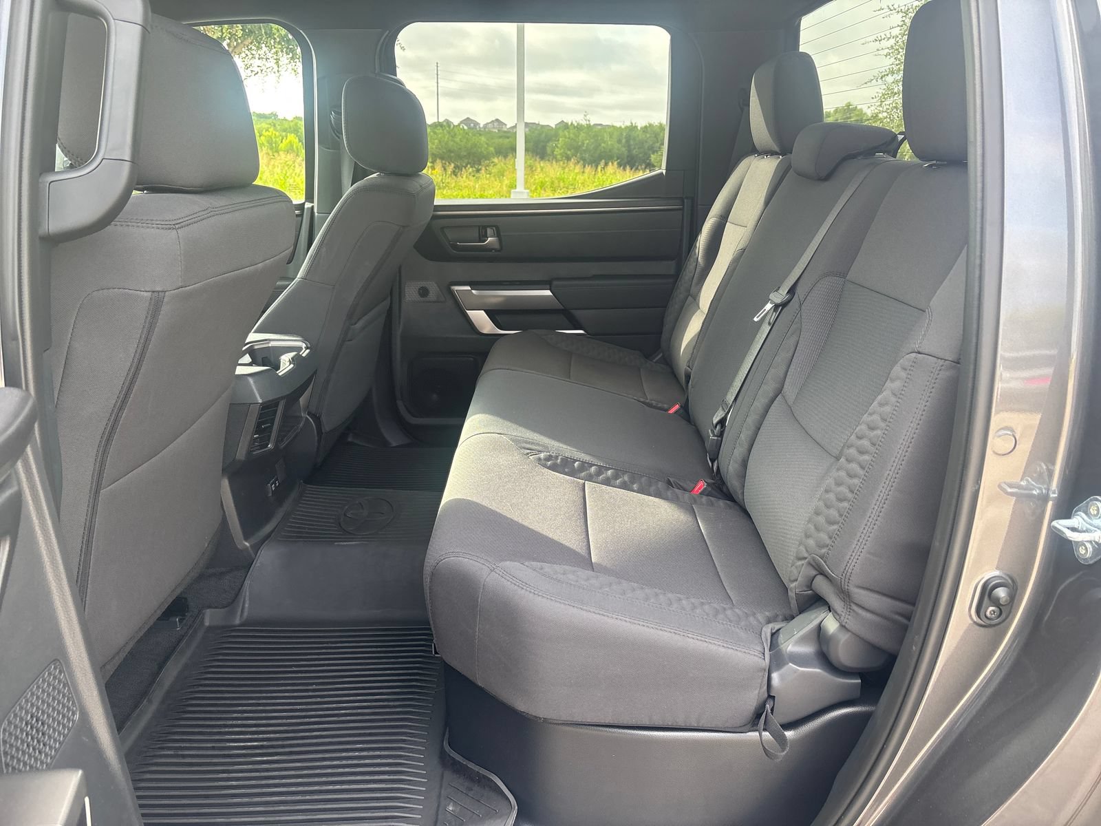 Used 2026 Toyota Tundra SR5 w/ SR5 Convenience Package AWD/4WD image 11