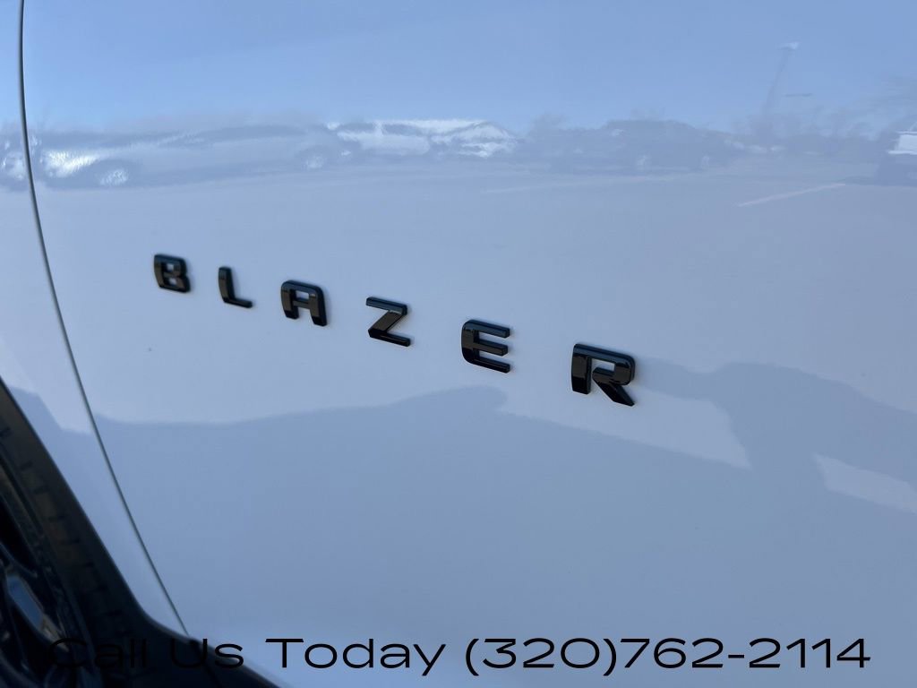Certified 2024 Chevrolet Blazer LT w/ LPO, Black Grille Bar Package AWD/4WD image 12