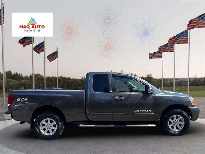 Used 2005 Nissan Titan SE w/ (R02) SE Off-Road Pkg image 4
