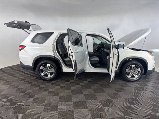 Used 2023 Honda Pilot EX-L image 15