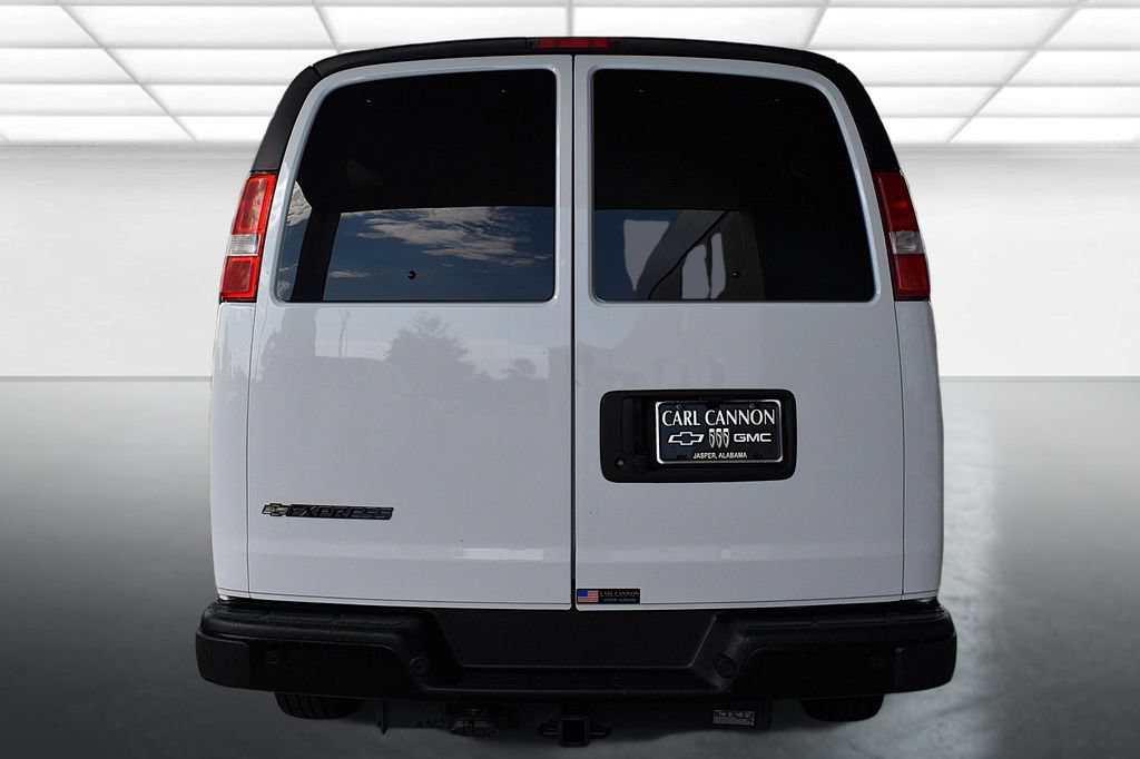 Used 2024 Chevrolet Express 3500 LS RWD image 9
