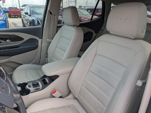 Used 2022 GMC Terrain Denali w/ Denali Premium Package AWD/4WD image 15