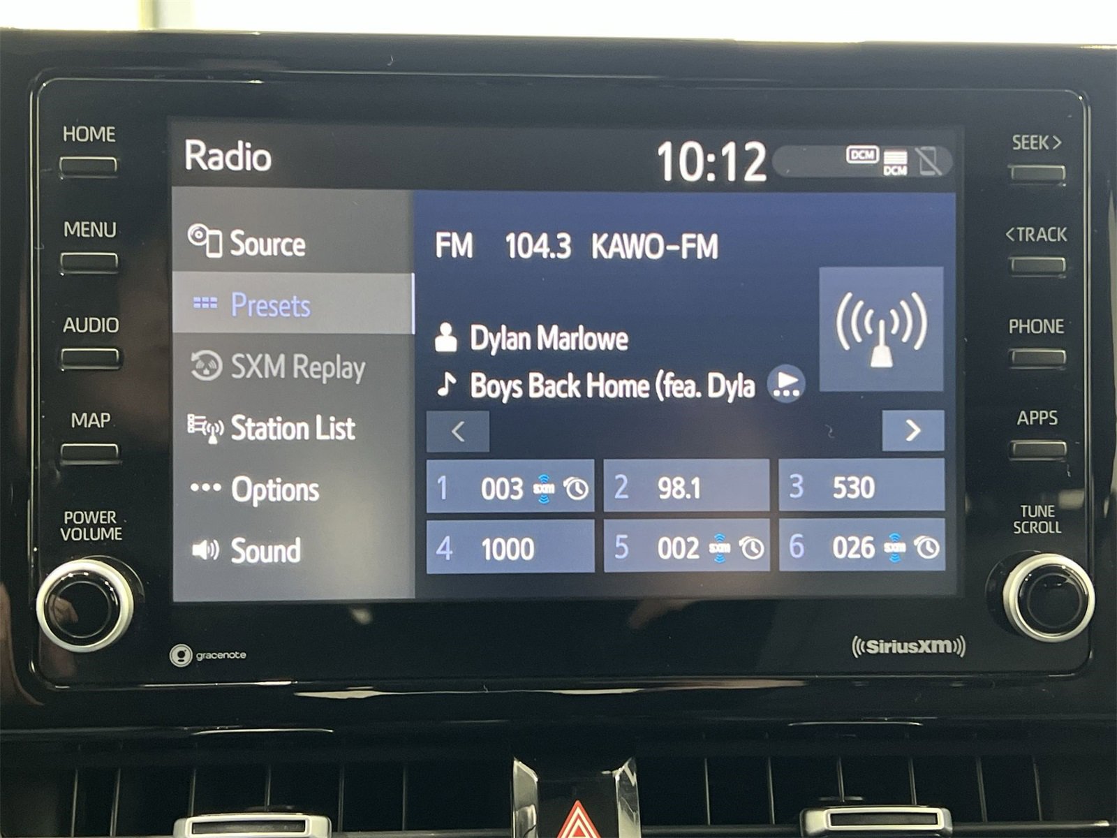 Used 2022 Toyota Corolla Cross XLE image 16