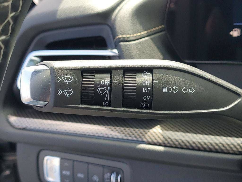 Used 2025 Chevrolet Traverse High Country w/ LPO, Floor Liner Package AWD/4WD image 12