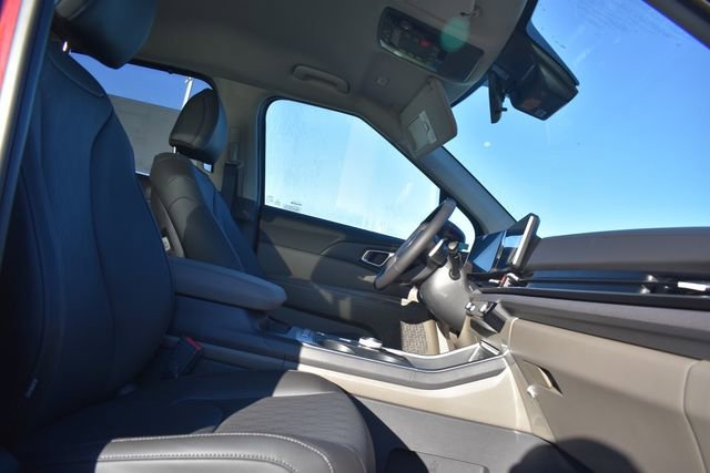 New 2026 Kia Carnival EX FWD image 14