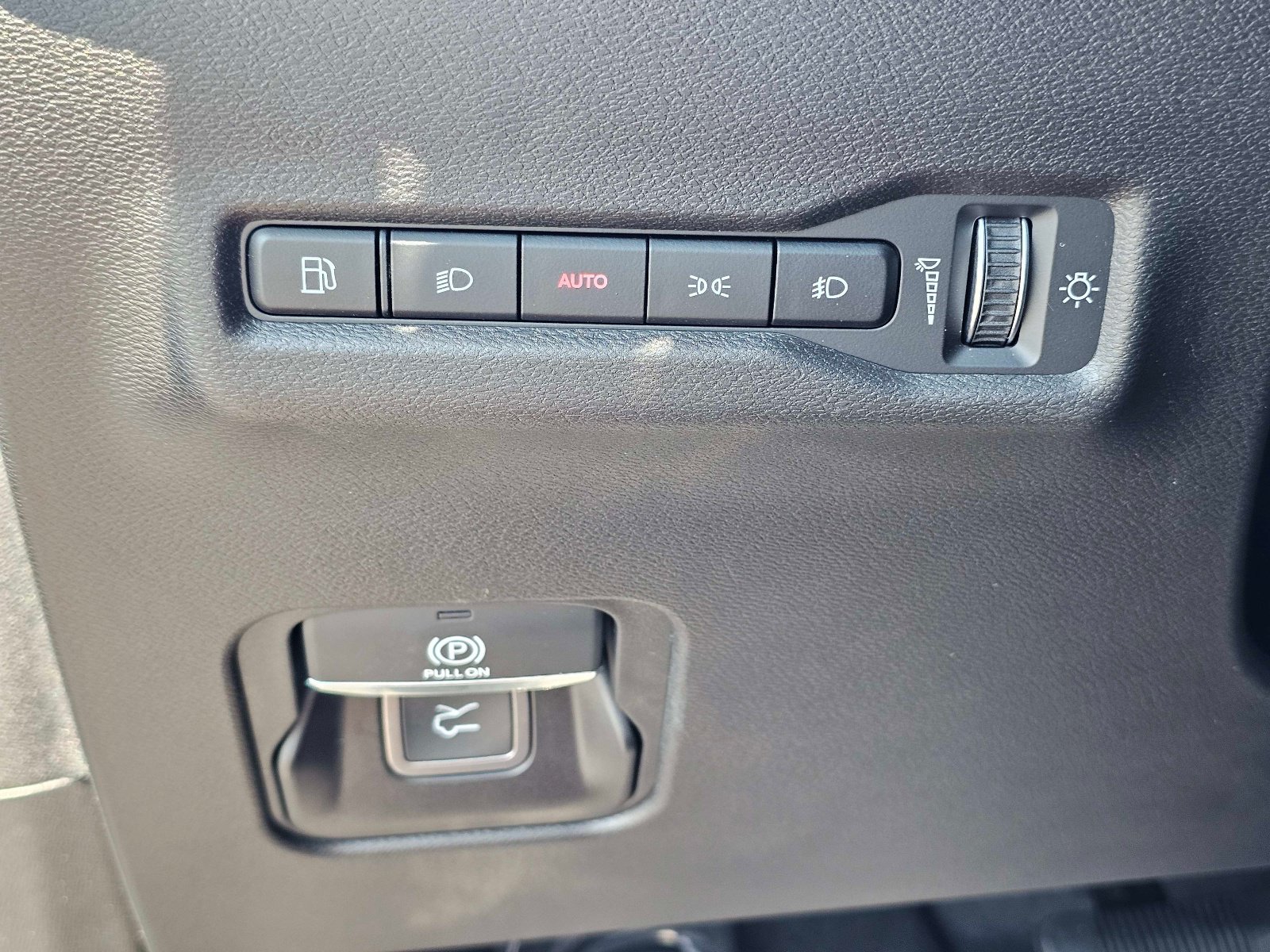 New 2026 Jeep Cherokee Laredo AWD/4WD image 19