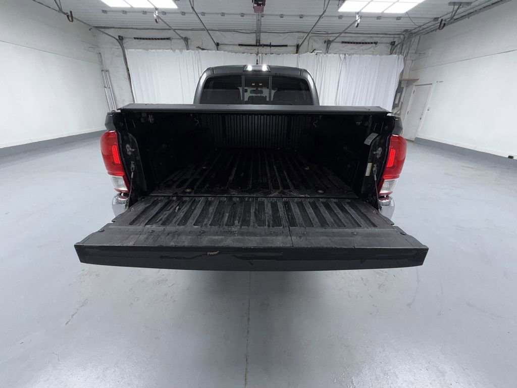 Used 2017 Toyota Tacoma SR5 w/ Tow Package image 17