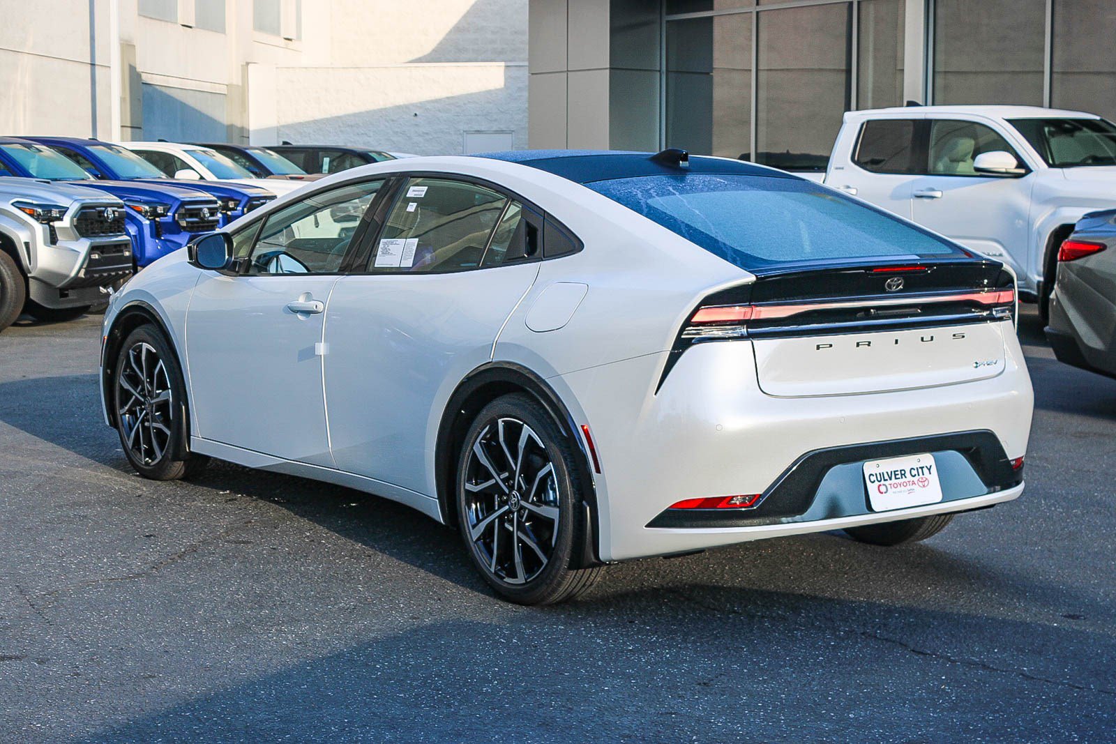 New 2026 Toyota Prius Plug-In Hybrid FWD image 7