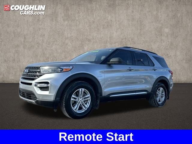 Used 2023 Ford Explorer XLT w/ Equipment Group 202A image 5