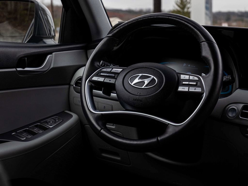 Used 2025 Hyundai Palisade SEL image 23