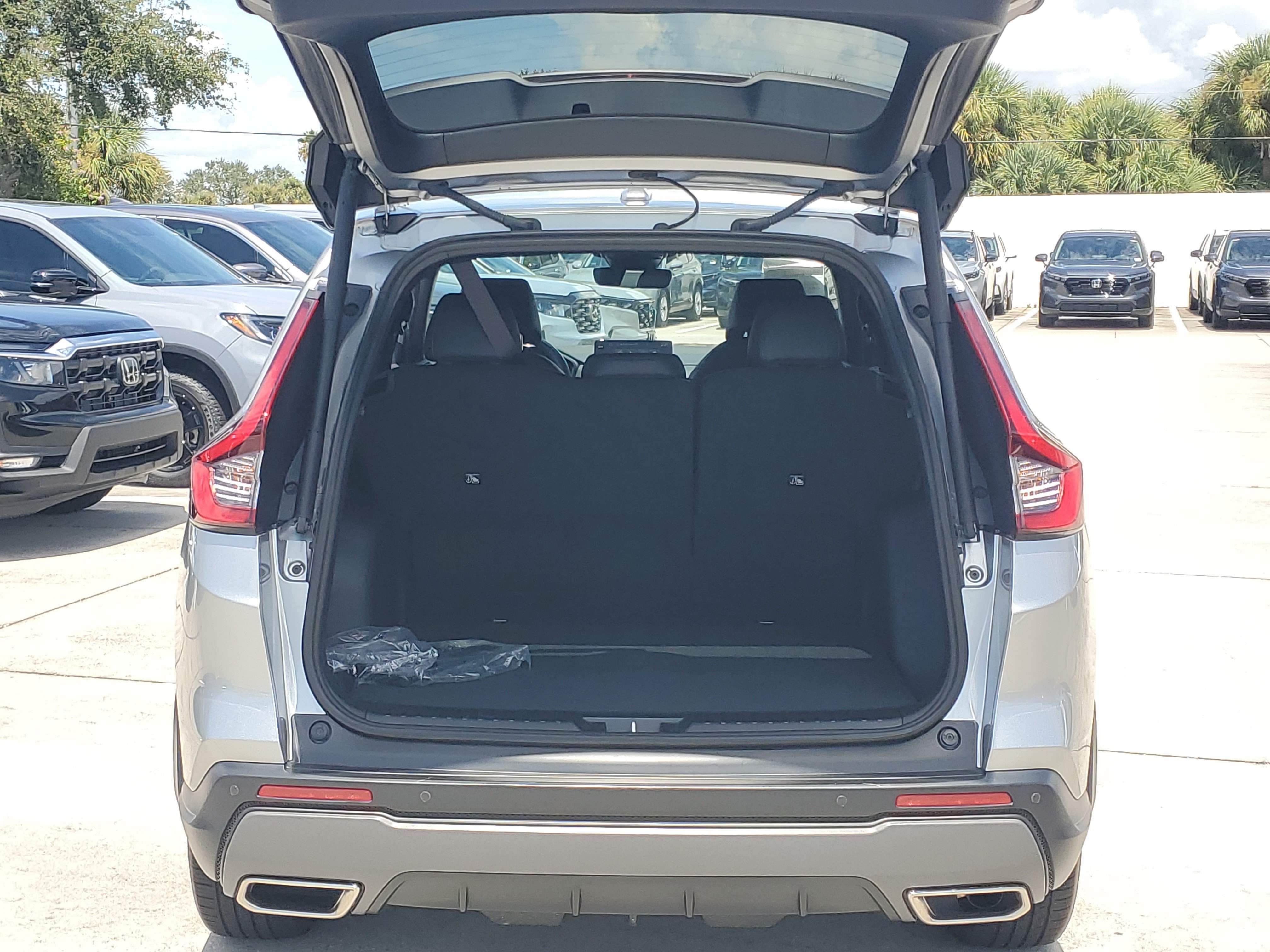 Used 2025 Honda CR-V Sport-L image 7