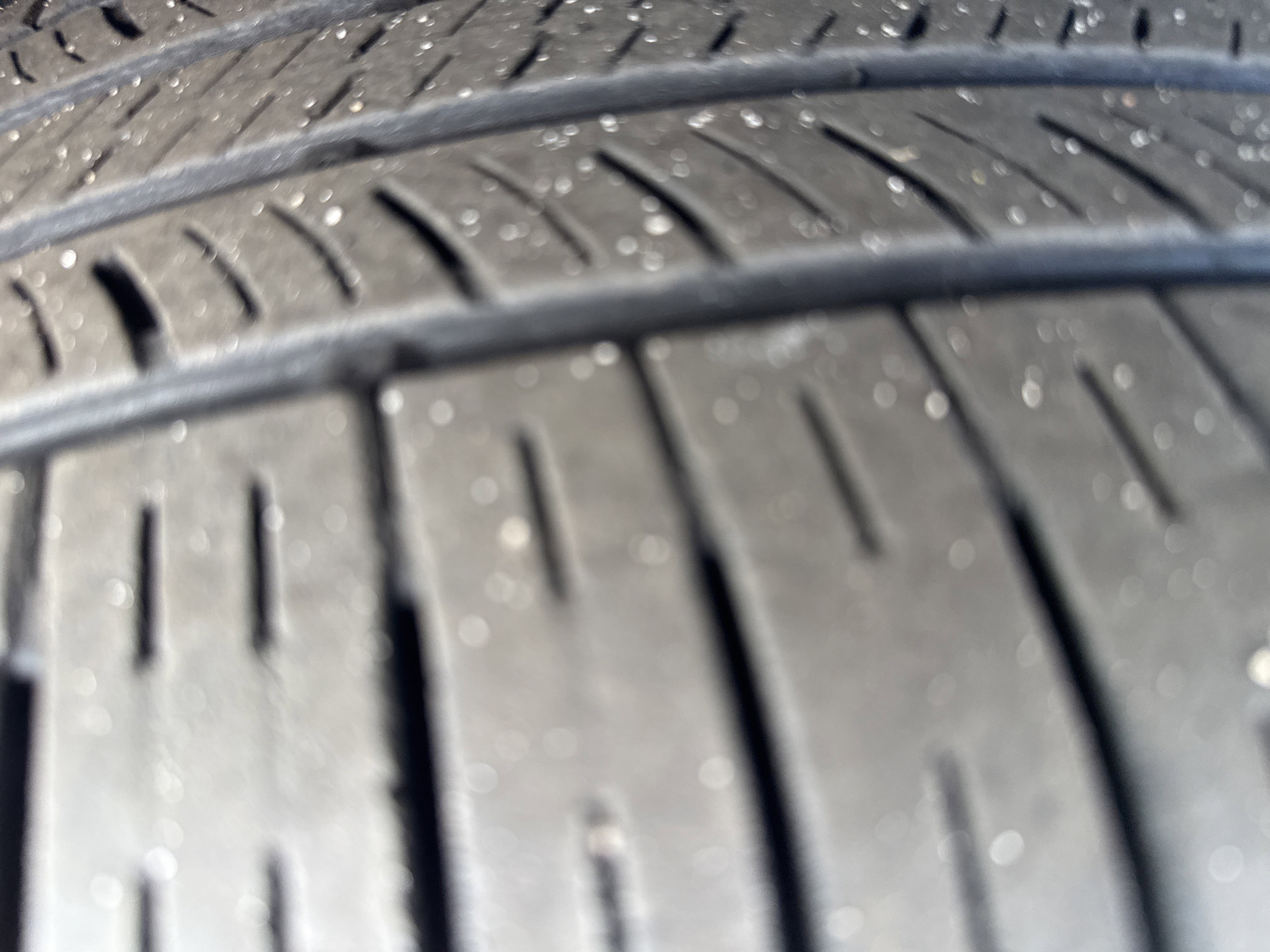 Used 2025 Volkswagen Atlas SE image 12