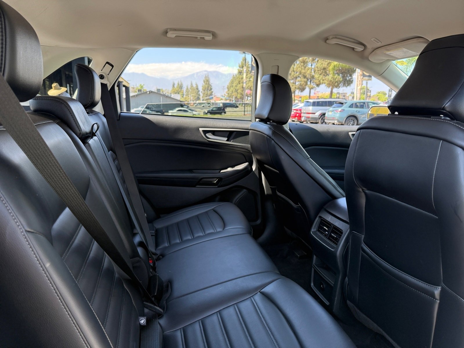 Used 2024 Ford Edge SEL AWD/4WD image 18