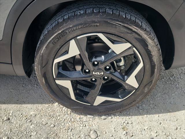 Used 2025 Kia Seltos S FWD image 7