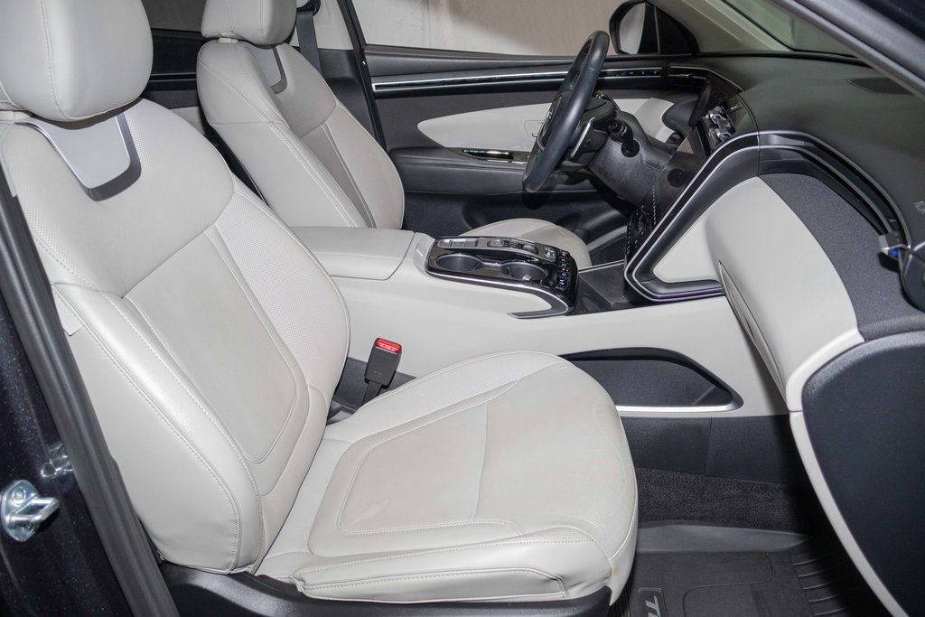 Used 2024 Hyundai Tucson Limited image 16