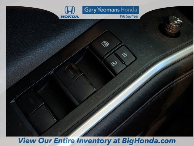 Used 2022 Toyota Highlander L FWD image 23