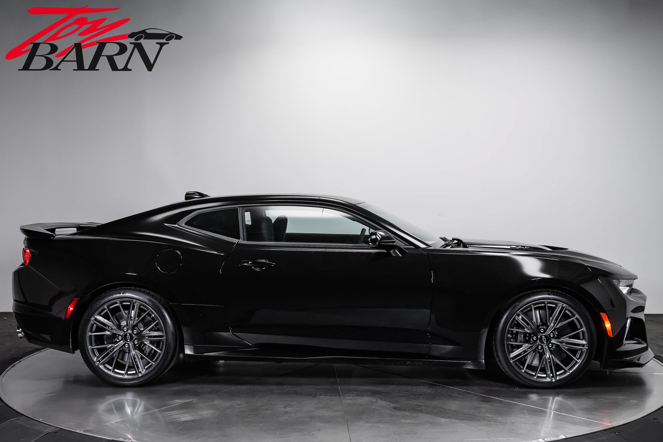 Used 2023 Chevrolet Camaro ZL1 RWD image 6