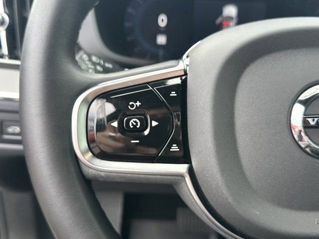 Used 2024 Volvo XC60 B5 Ultimate w/ Protection Package Premier image 26
