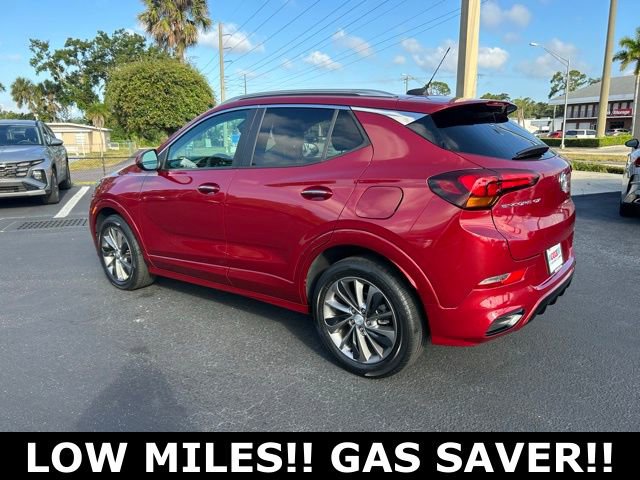 Used 2021 Buick Encore GX Select w/ Sport Touring Package FWD image 4