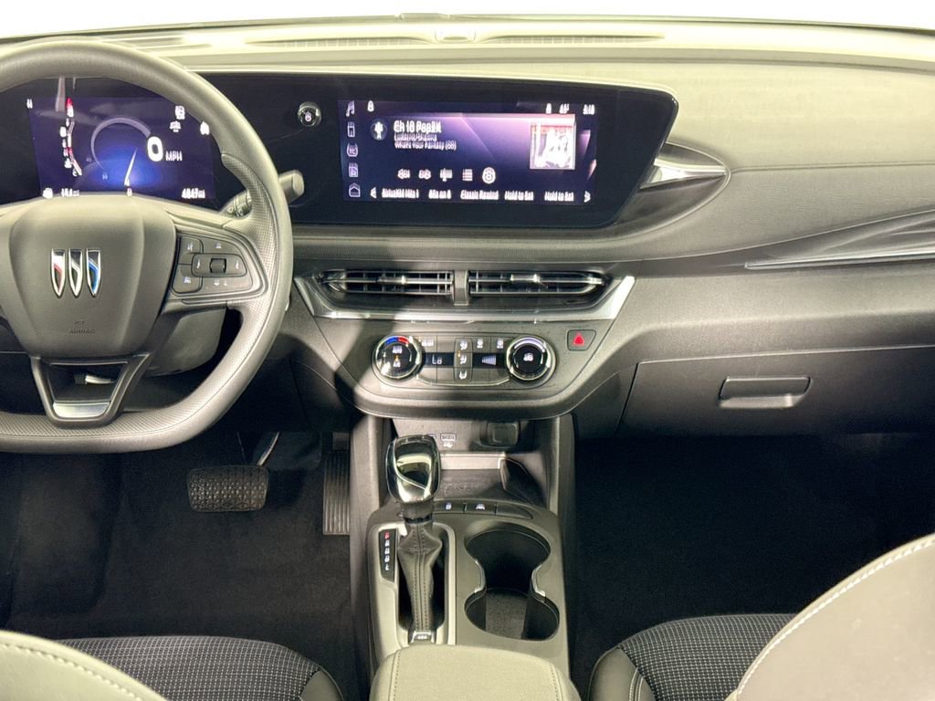 Used 2025 Buick Envista Preferred w/ Convenience II Package FWD image 14
