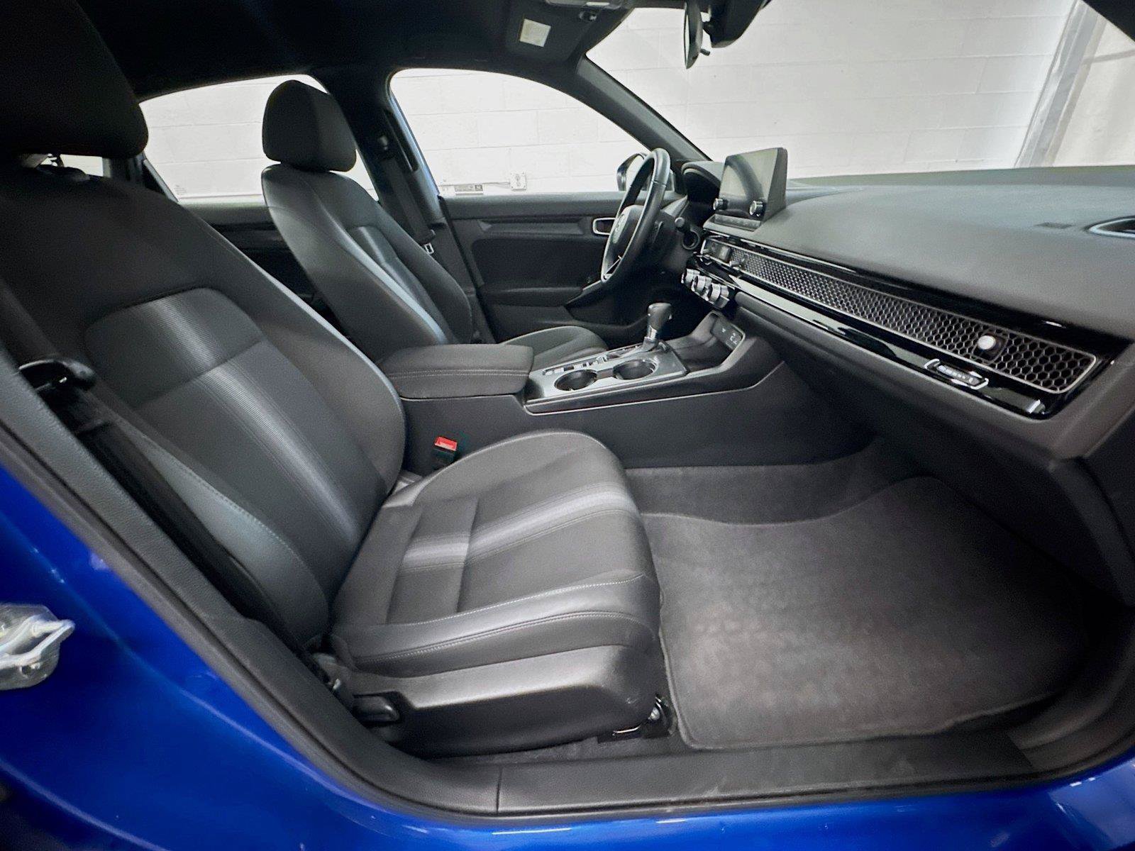 Used 2023 Honda Civic Sport image 30
