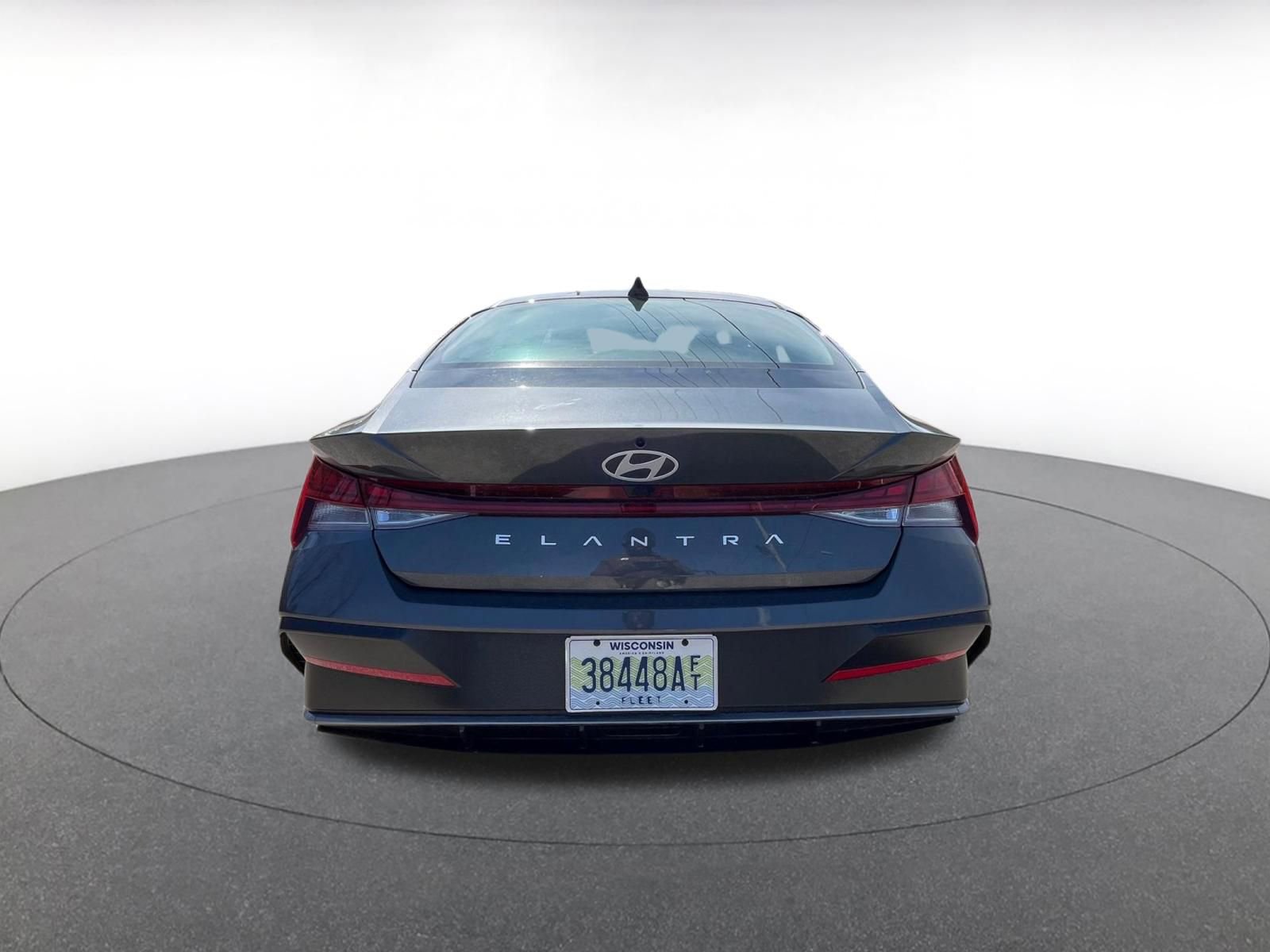 Used 2025 Hyundai Elantra SEL image 6