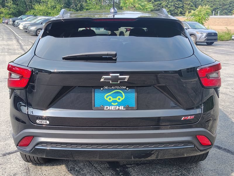Certified 2024 Chevrolet Trax RS FWD image 8