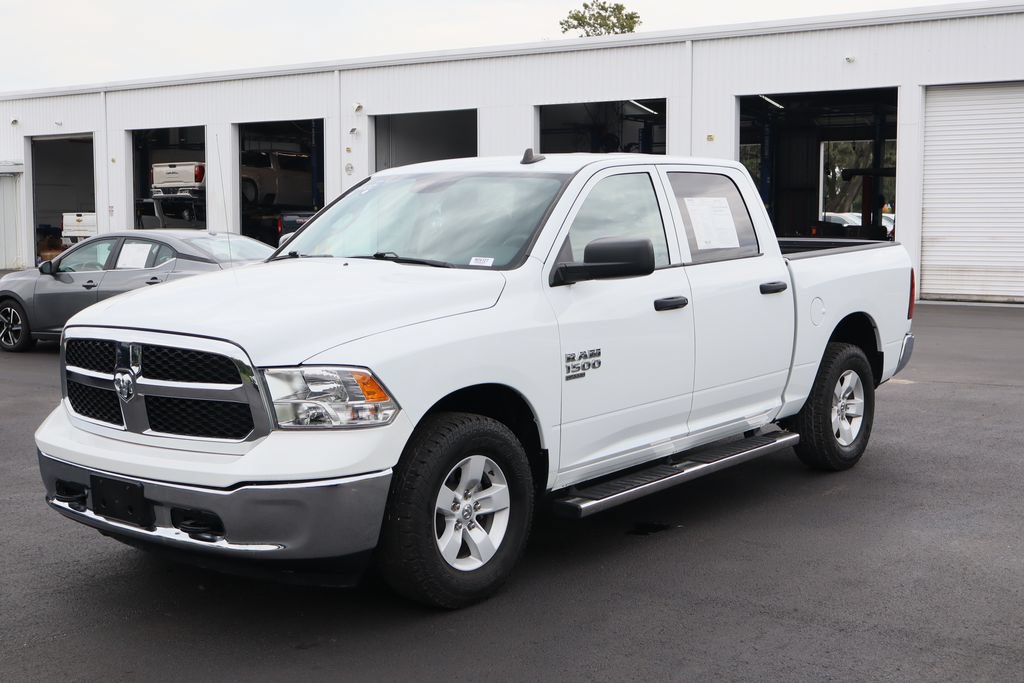 Used 2022 RAM 1500 Classic SLT w/ Electronics Group AWD/4WD image 5