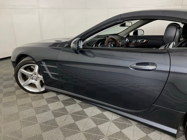 Used 2013 Mercedes-Benz SL 550 image 28