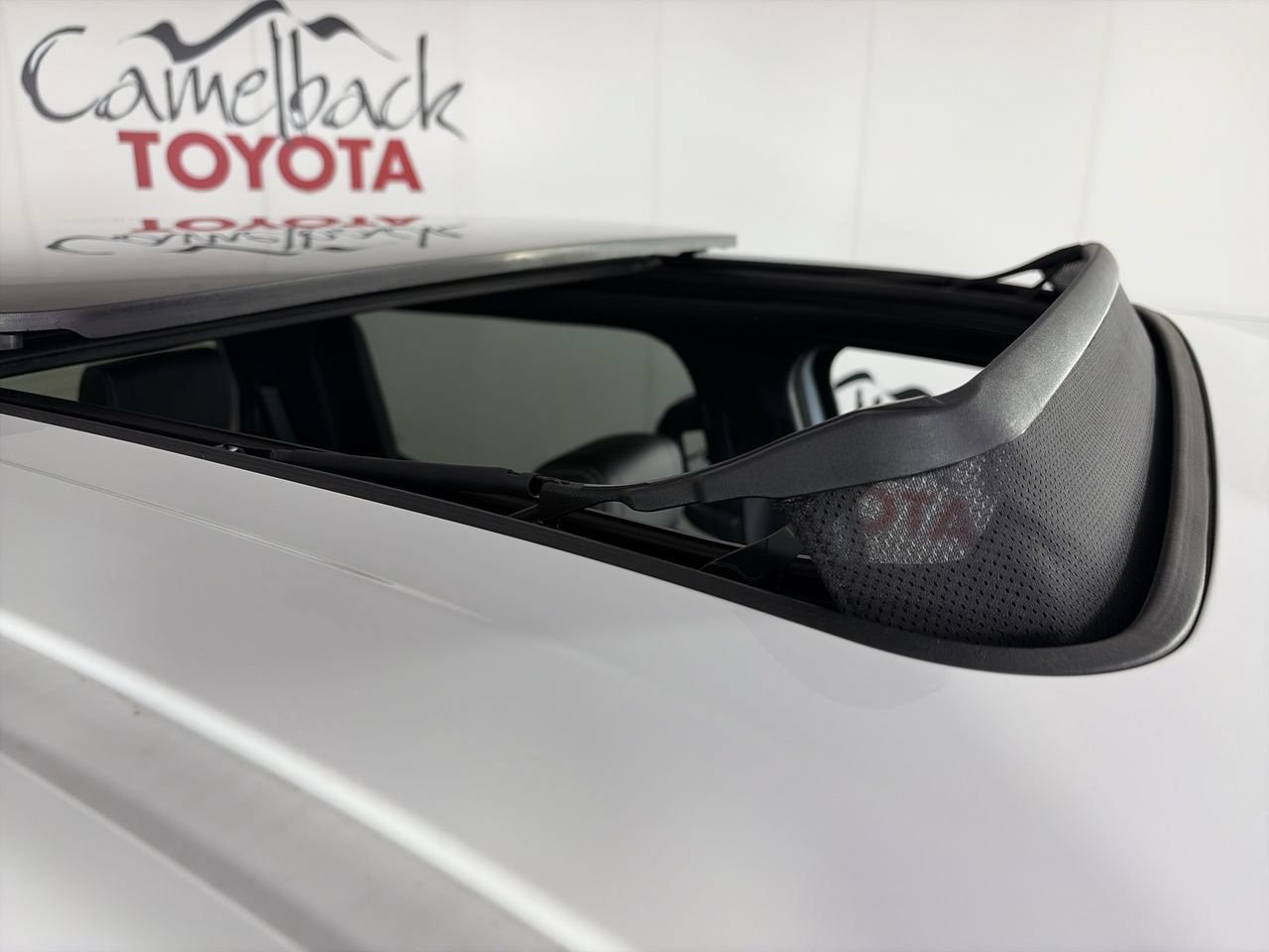 New 2026 Toyota Tundra Limited AWD/4WD image 10