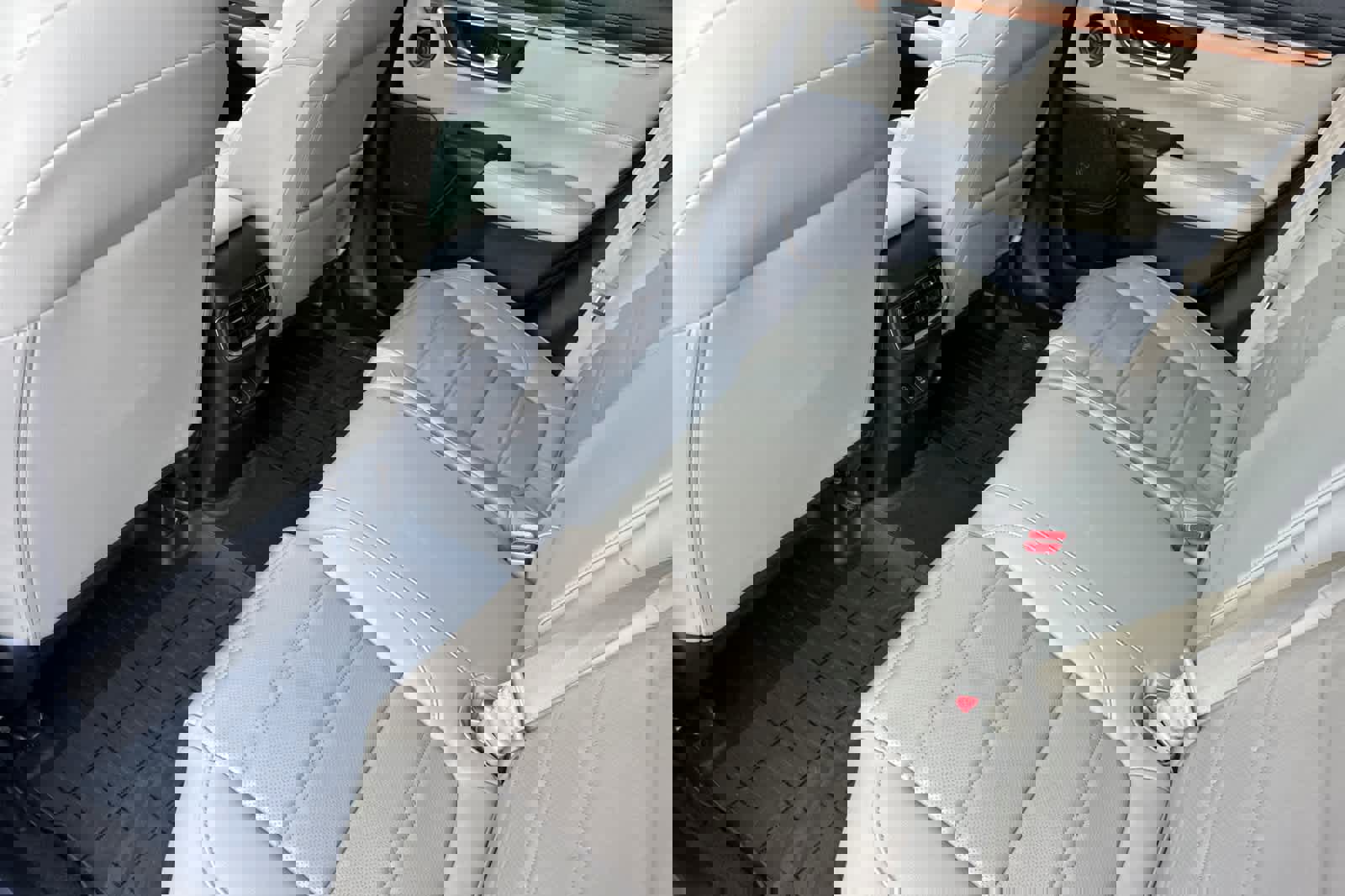 Used 2019 Honda CR-V Touring image 4