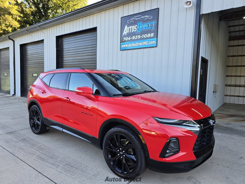 Used 2019 Chevrolet Blazer RS w/ Sun and Wheels Package FWD image 3
