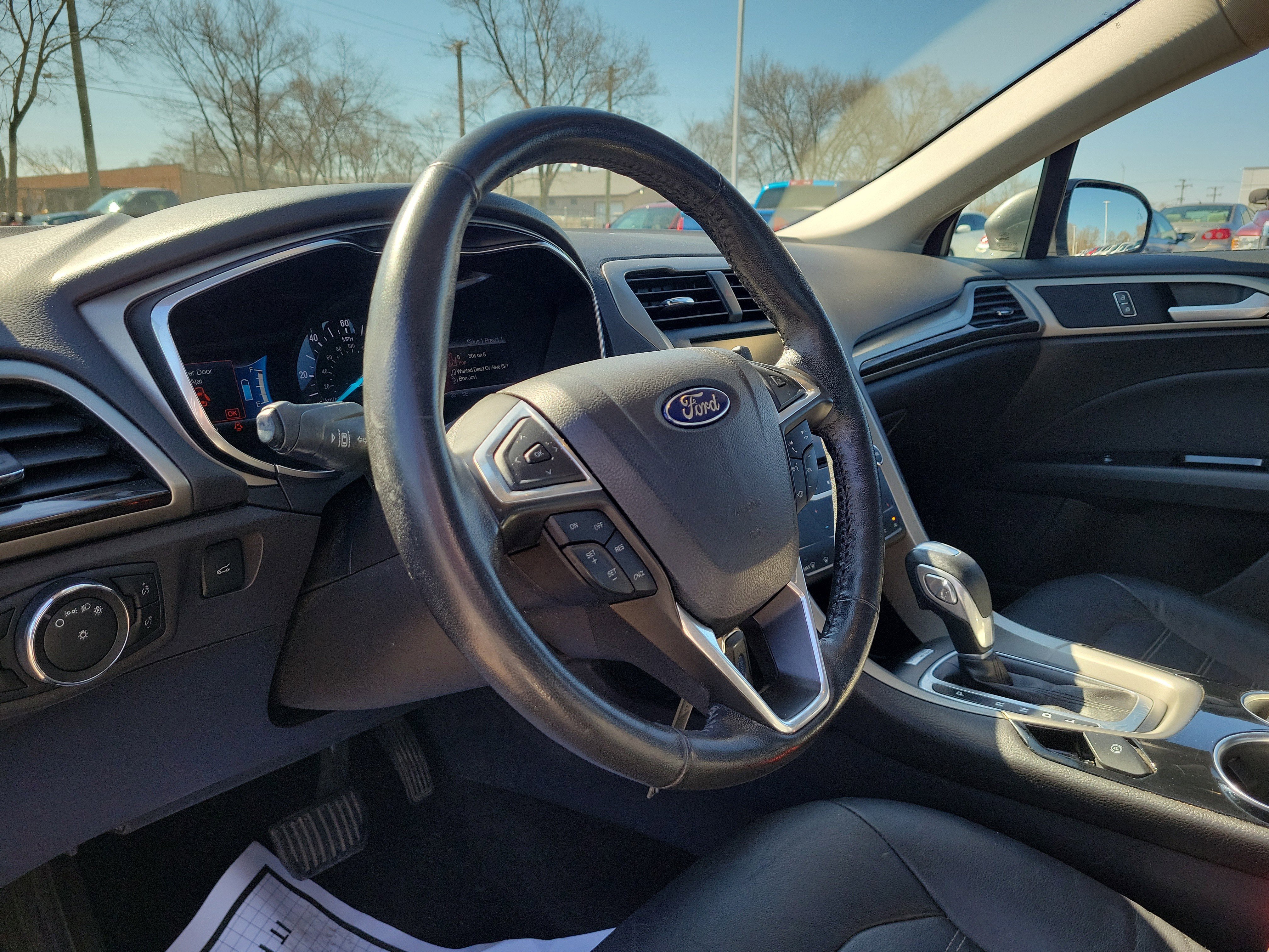 Used 2013 Ford Fusion SE image 15