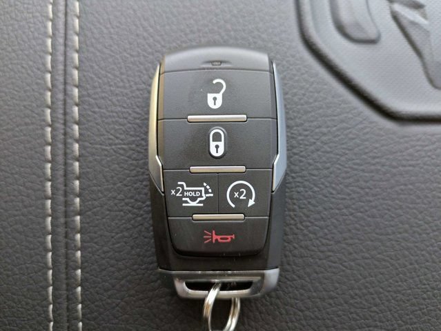 New 2026 RAM 2500 Laramie AWD/4WD image 29