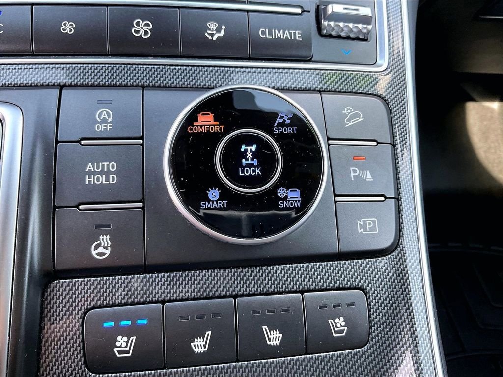 Used 2022 Hyundai Santa Fe Limited AWD/4WD image 34
