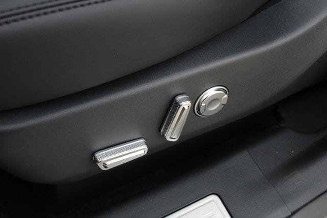 New 2026 Lincoln Nautilus Reserve AWD/4WD image 32