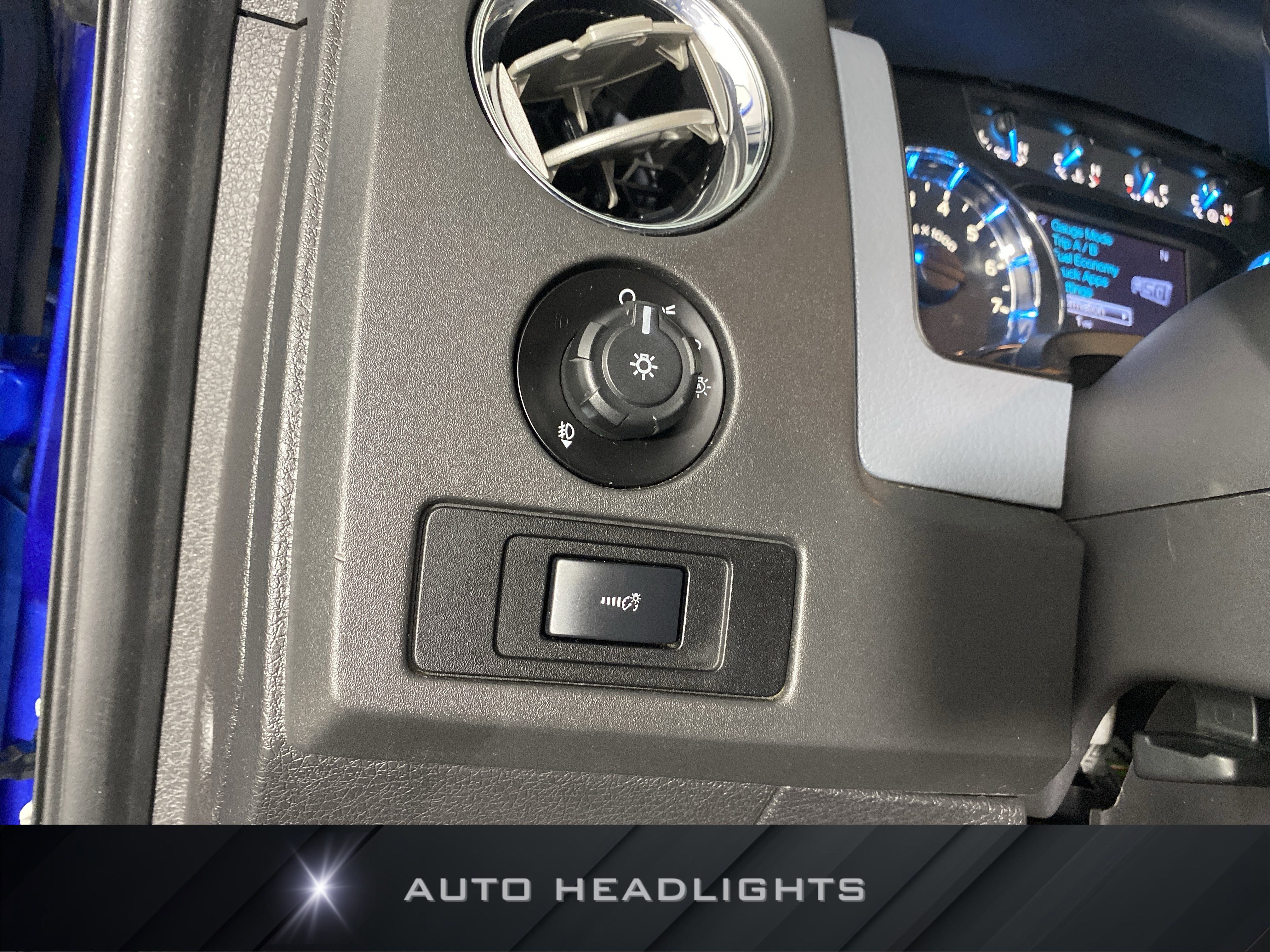 Used 2014 Ford F150 XLT w/ Equipment Group 302A Luxury AWD/4WD image 22
