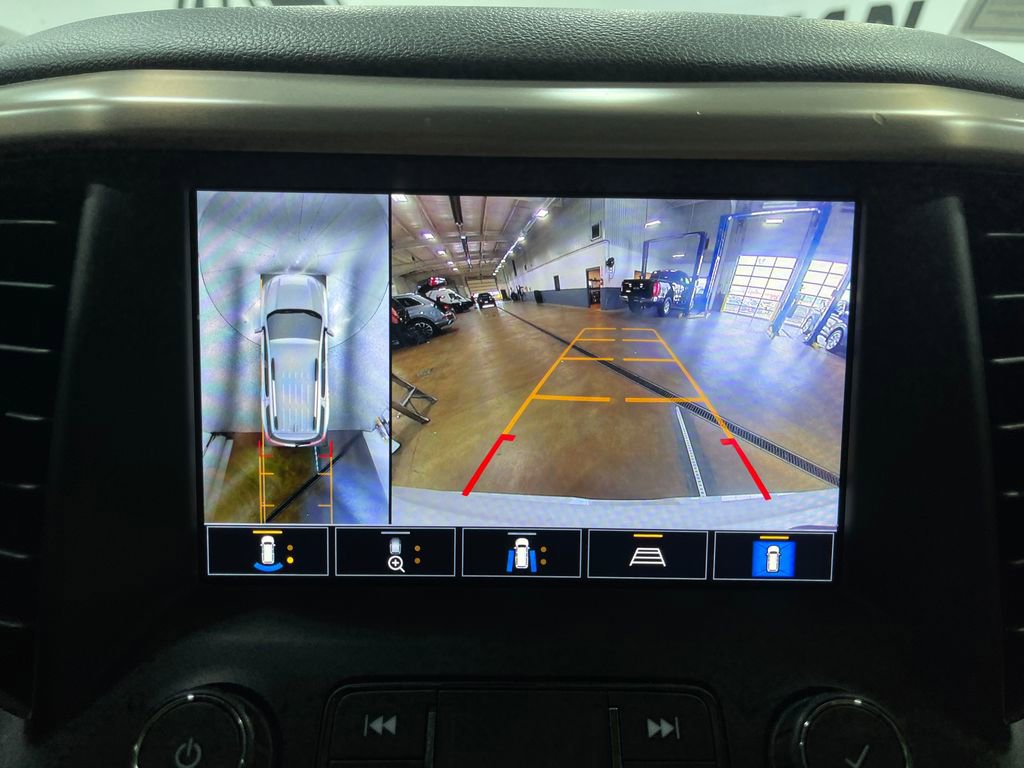 Used 2021 GMC Acadia Denali w/ Denali Technology Package image 10