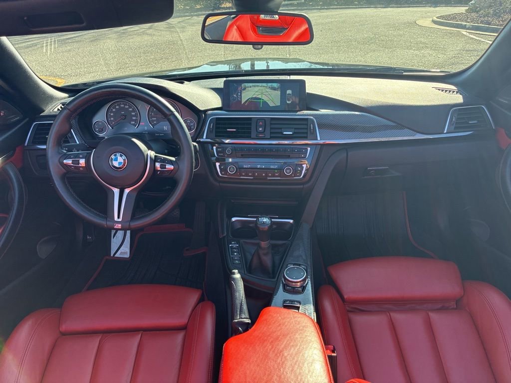 Used 2016 BMW M4 Convertible image 27