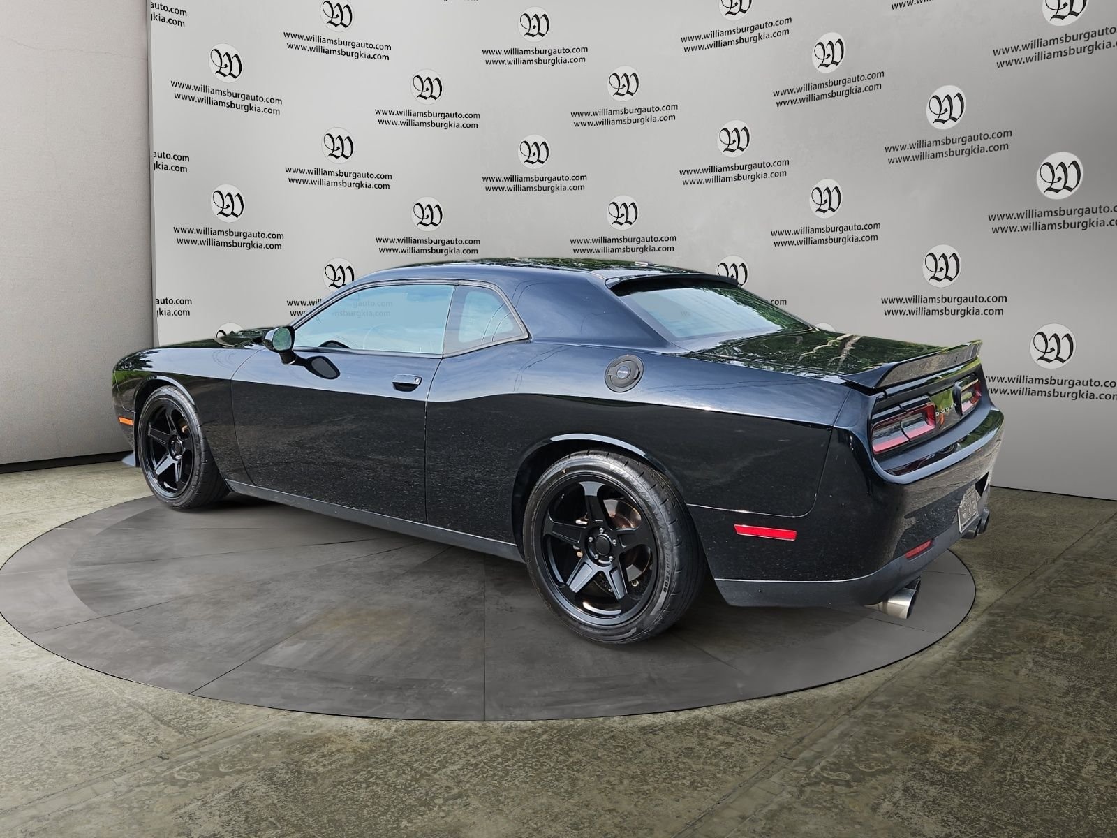 Used 2021 Dodge Challenger R/T RWD image 3