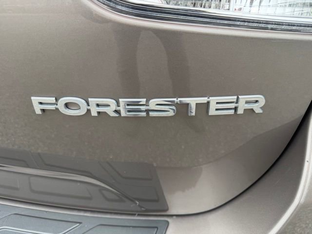 Used 2023 Subaru Forester Premium AWD/4WD image 21