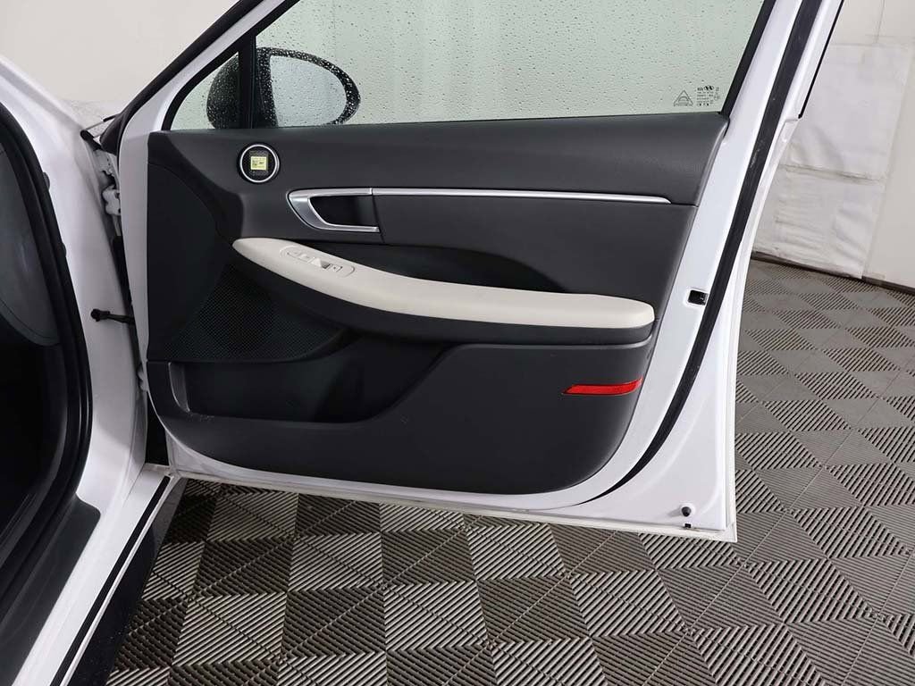 Used 2023 Hyundai Sonata SEL w/ Cargo Package image 23