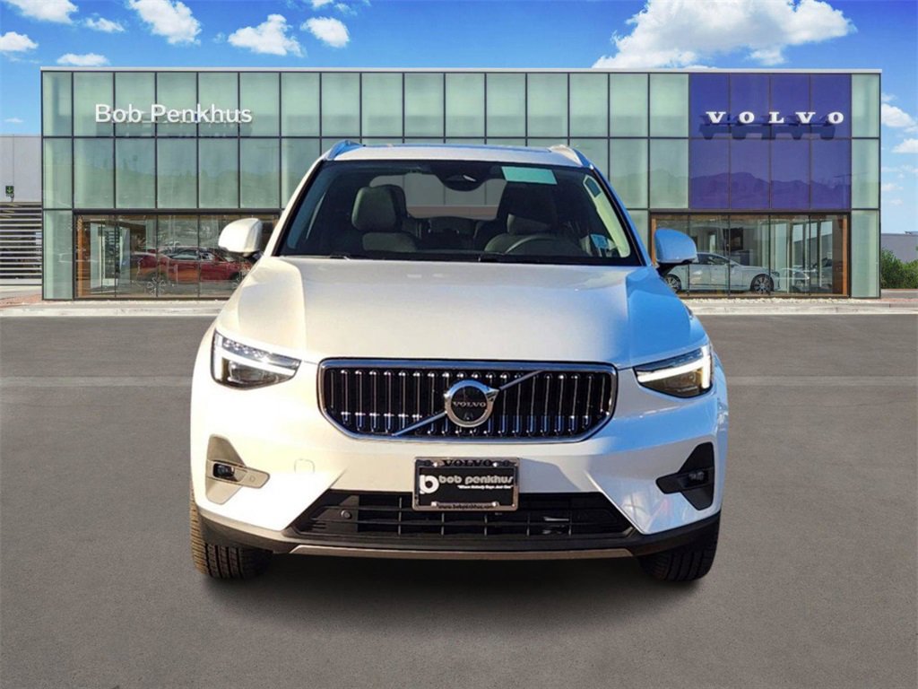 New 2025 Volvo XC40 B5 Plus w/ Protection Package Premier image 20