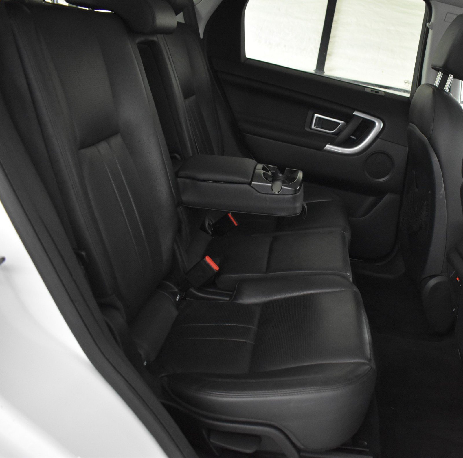 Used 2019 Land Rover Discovery Sport HSE AWD/4WD image 35