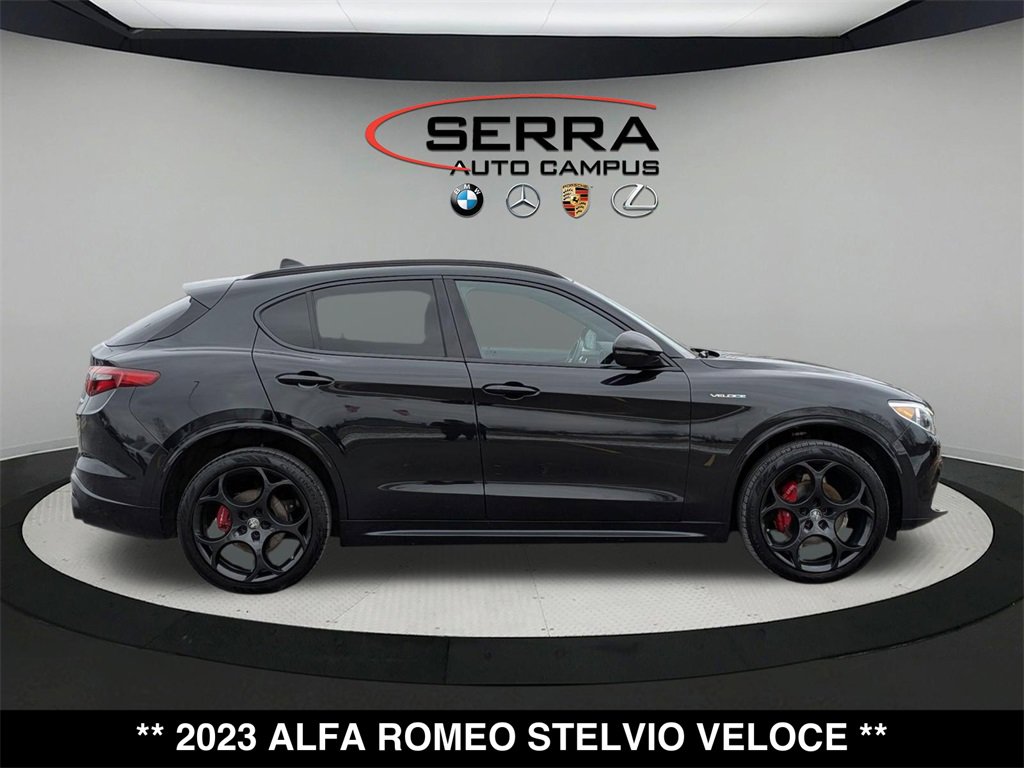 Used 2023 Alfa Romeo Stelvio Veloce image 12