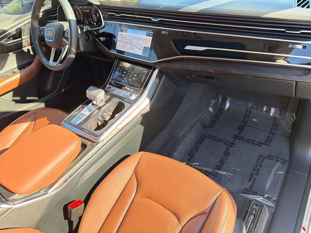 Used 2022 Audi Q8 Prestige image 21